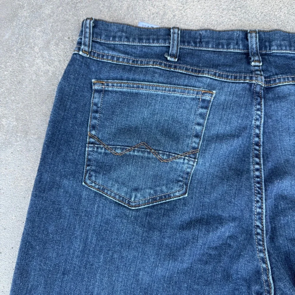 Wrangler Mens 40x30 Slim Straight Jeans Medium Wash Blue Denim 1092SSWJS